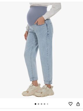 Maternity Light Wash Mom Jeans with Stretch Panel - Light Blue